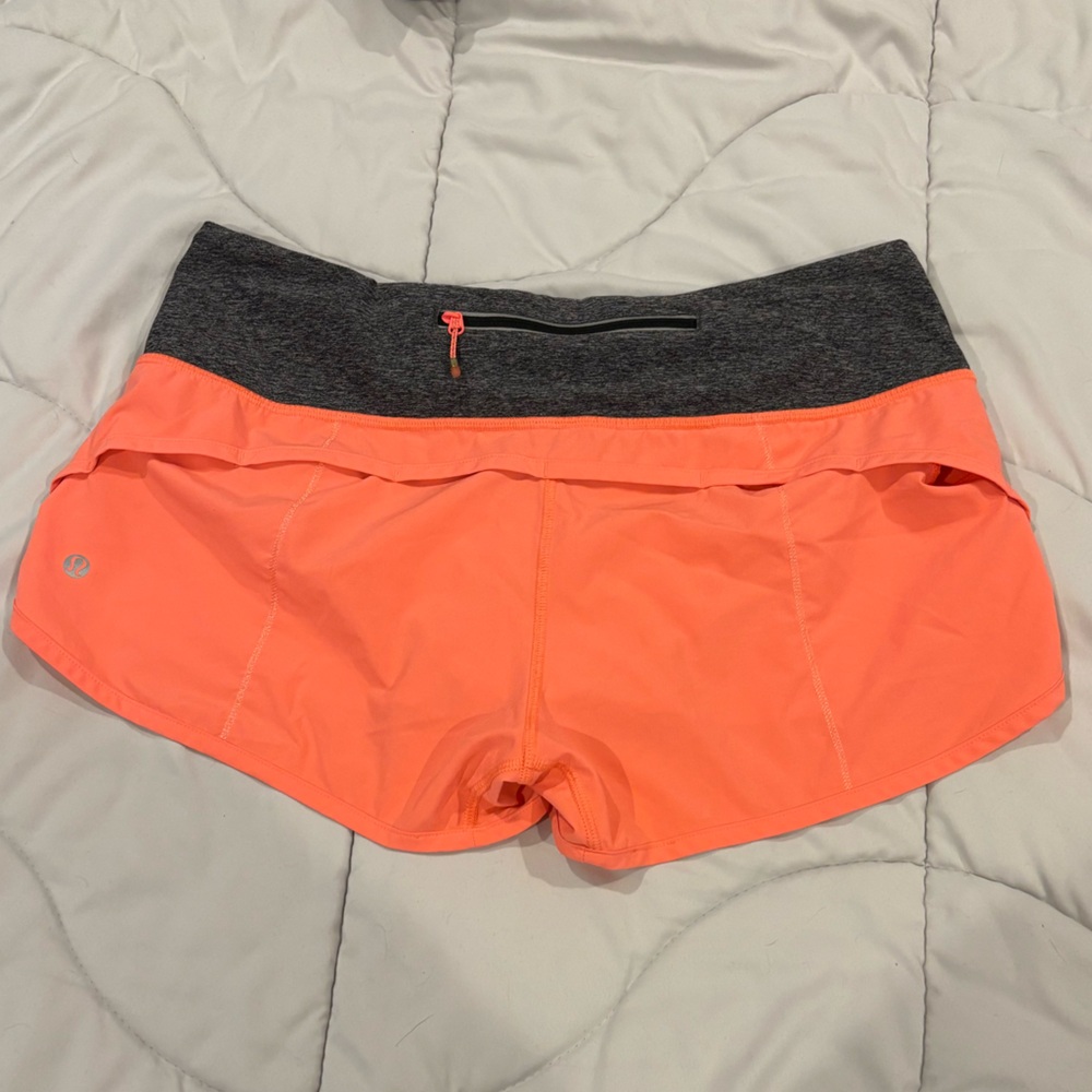 Lululemon Low Rise Speed Up Shorts Size 8